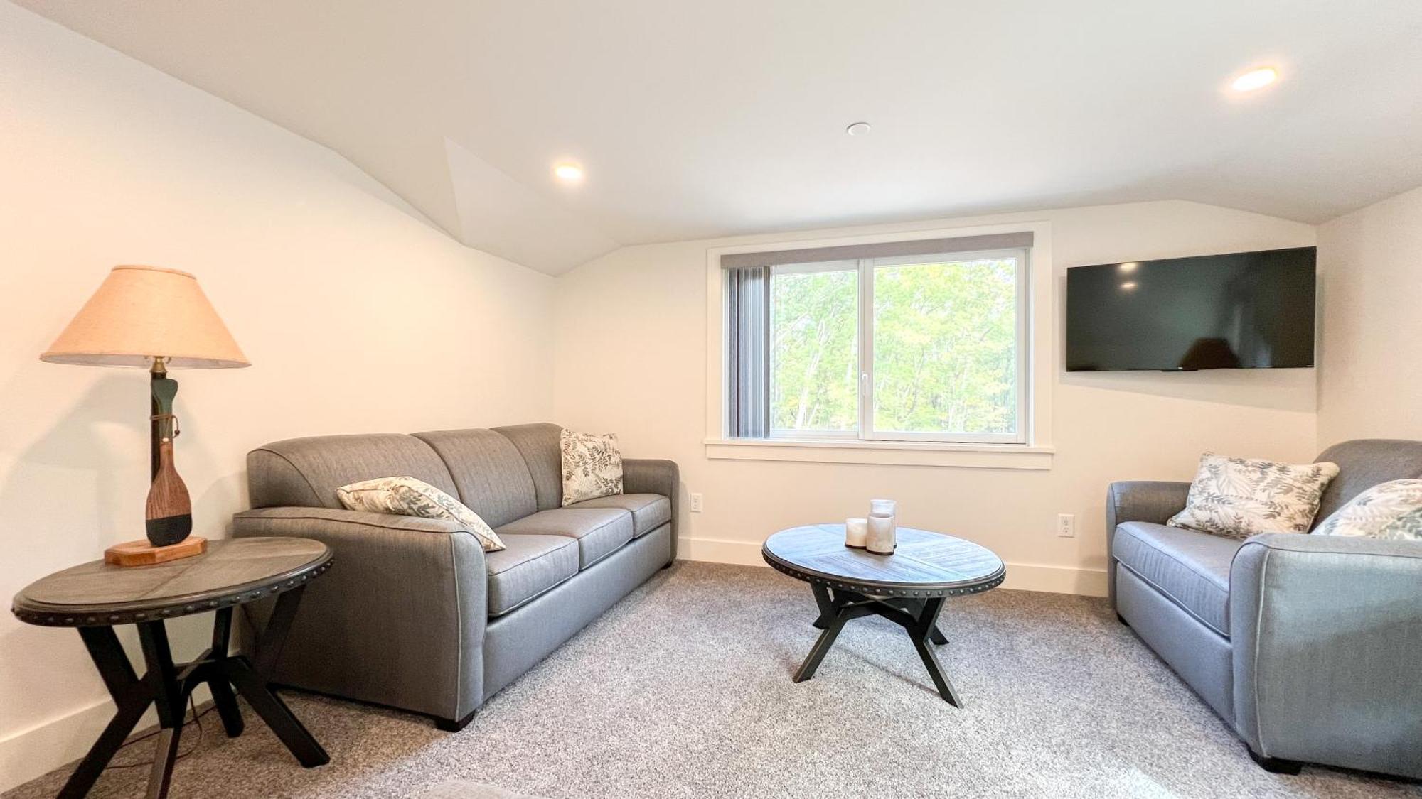 Four Seasons For Fun Bed & Breakfast Lakeville Bagian luar foto