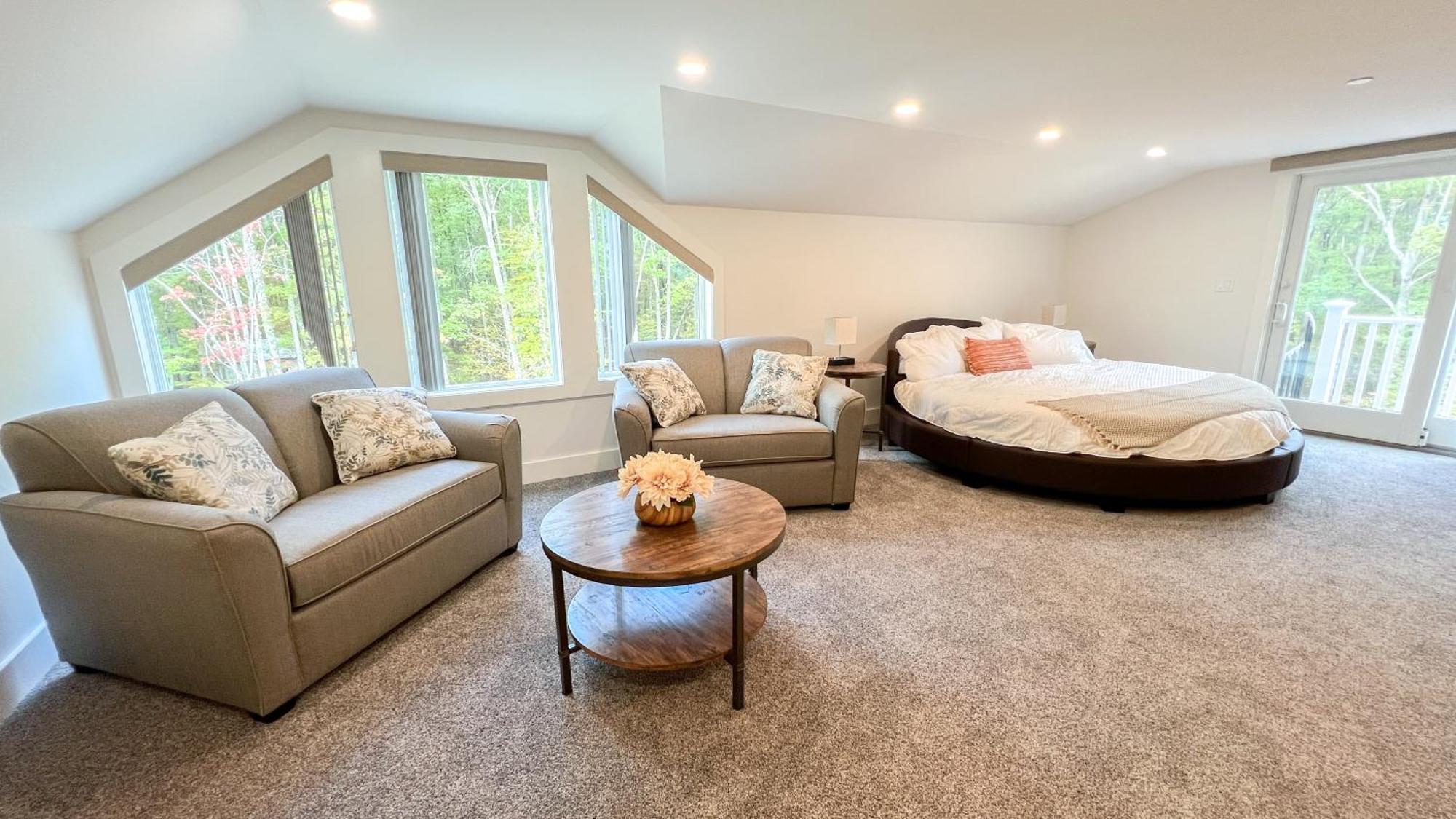 Four Seasons For Fun Bed & Breakfast Lakeville Bagian luar foto